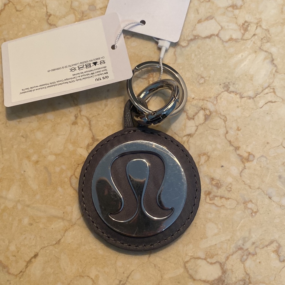 Lululemon key chain new with tags - Picture 3 of 4
